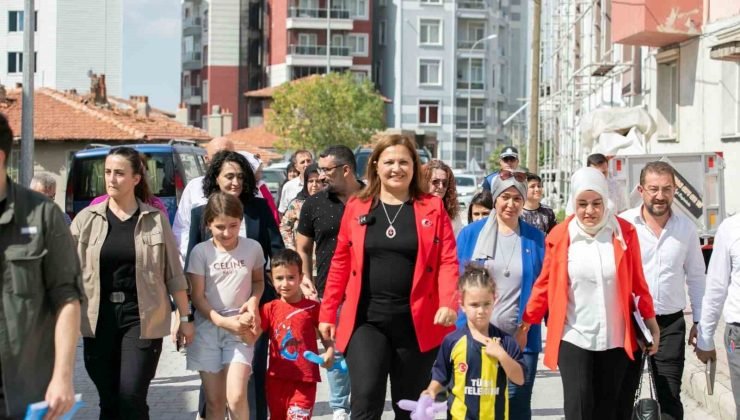 Çocukluğunun geçtiği mahalleye belediye başkanı olarak gitti