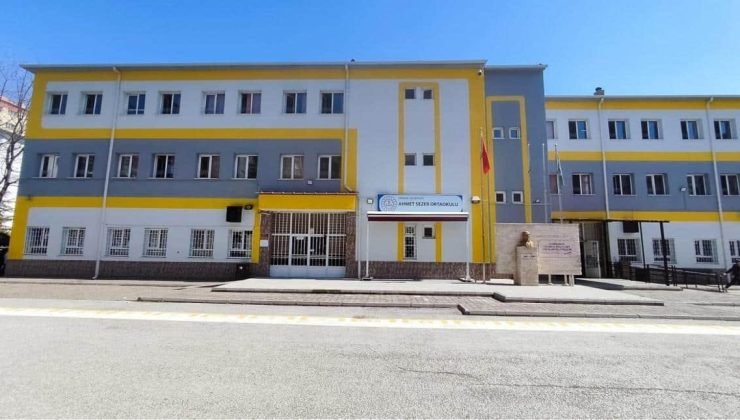 Eskişehir Ahmet Sezer Ortaokulu büyük başarı elde etti