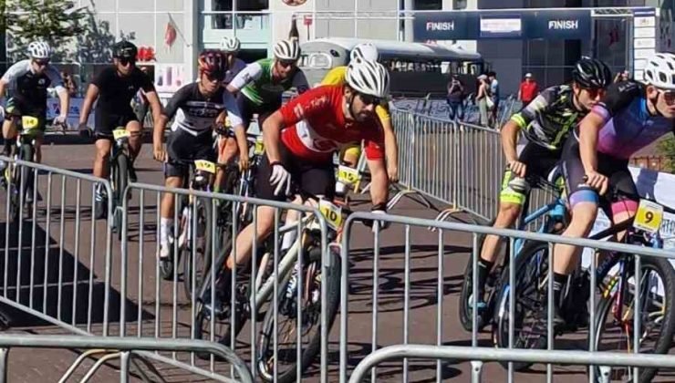 Eskişehirli milli bisikletçi Hollanda’da düzenlenen dağ bisikleti yarışında yarı finale kadar ilerledi