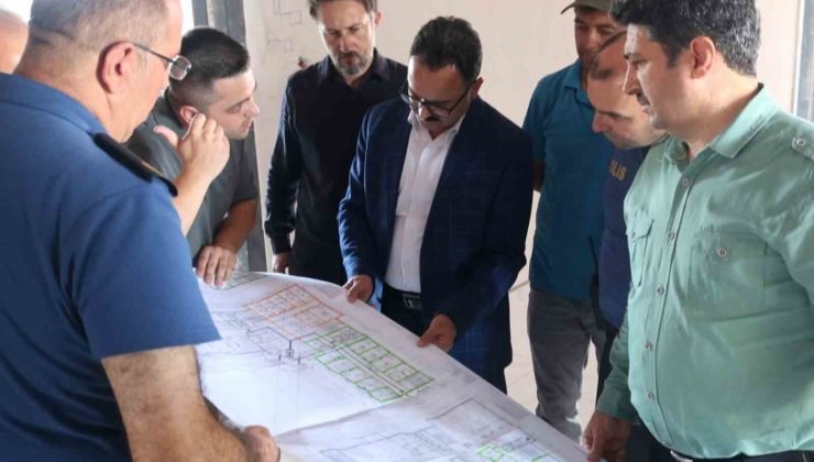 Gediz’de Hükümet Konağı ve Emniyet Müdürlüğü inşaatında inceleme