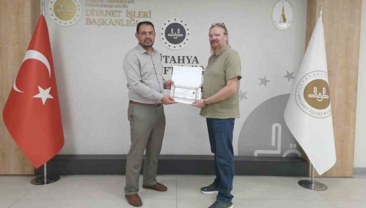 İngiltere vatandaşı Darren John Hobson, Kütahya’da Müslüman oldu