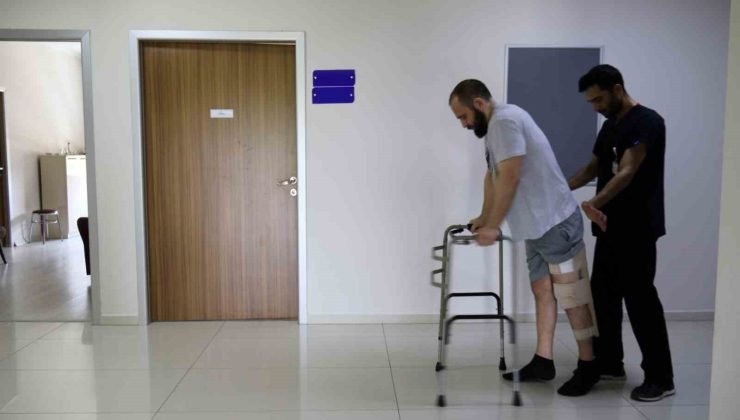 İngiltere’de kaybettiği yürüme kabiliyetini Eskişehir’de kazanmaya başladı