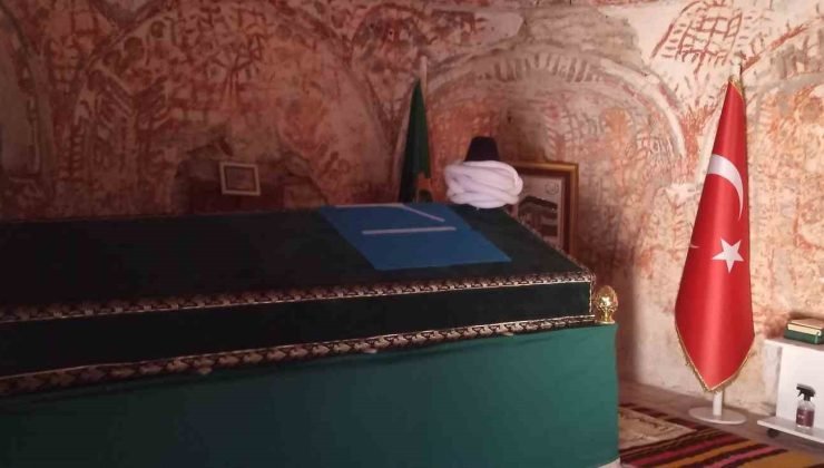 İsa Sofi türbesi ziyaretçilerini bekliyor