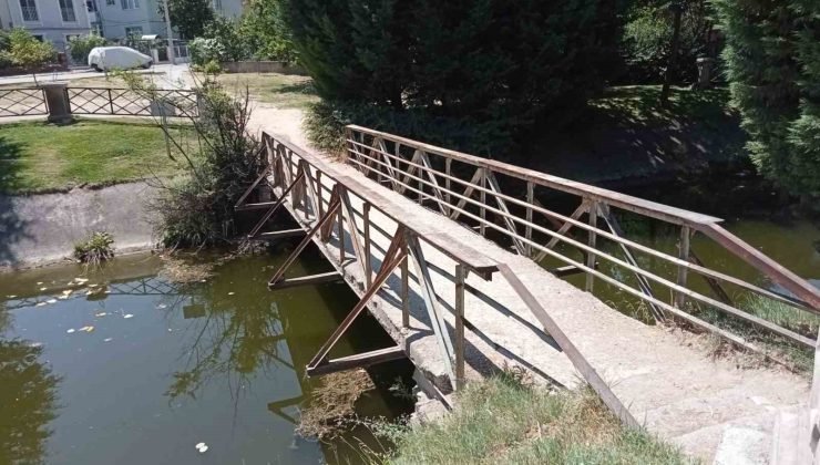 Kanlıkavak Park’ındaki eski köprü vatandaşları endişelendiriyor
