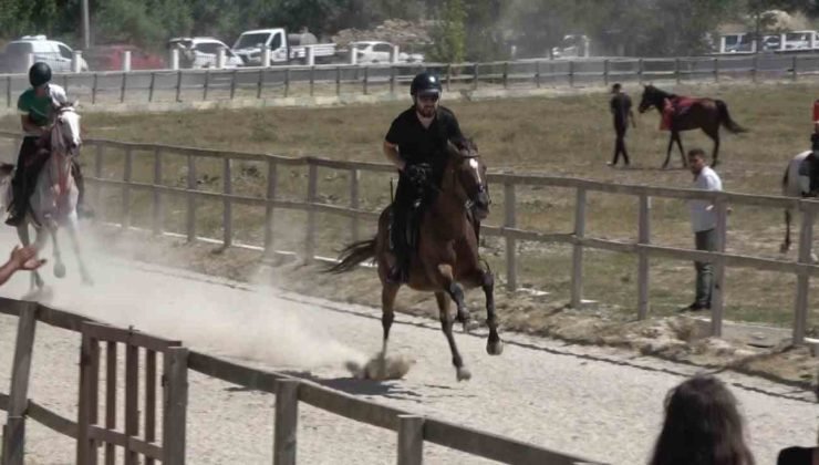 Kütahya’da at yarışlarına büyük ilgi