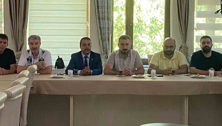 Muhtarlardan Belediye Kütahyaspor’a destek