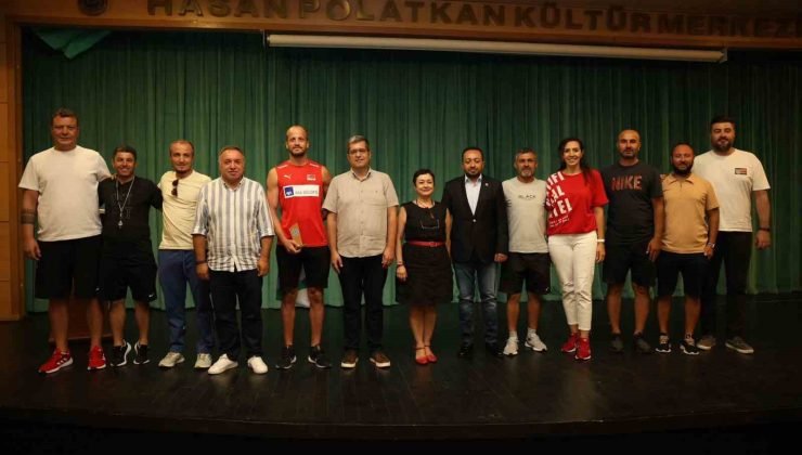 Odunpazarı Belediyesi Yaz Spor Okulları çerçevesinde eğitim semineri düzenledi