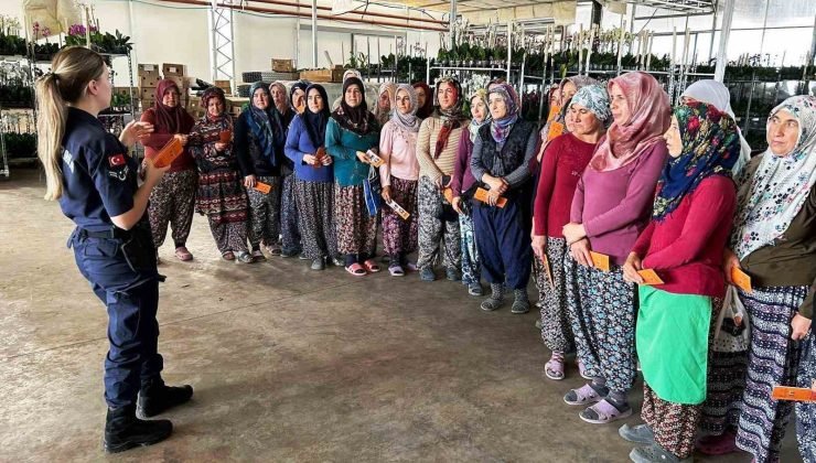 Simav’da 34 sera çalışanı kadına “KADES” tanıtıldı