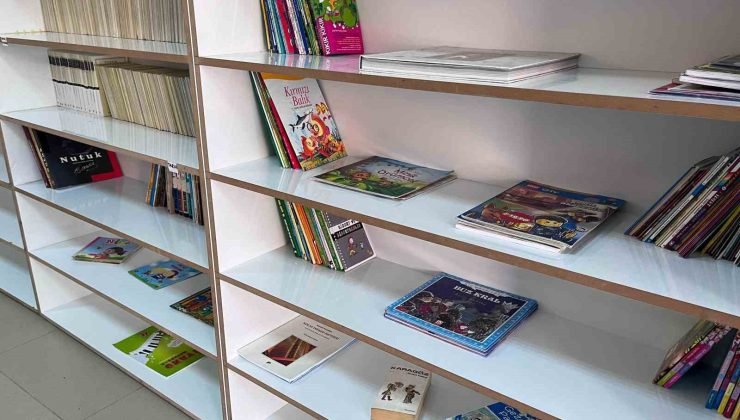 Uşak Belediyesi Kütüphanesi ihtiyaç sahipleri için kitap topluyor