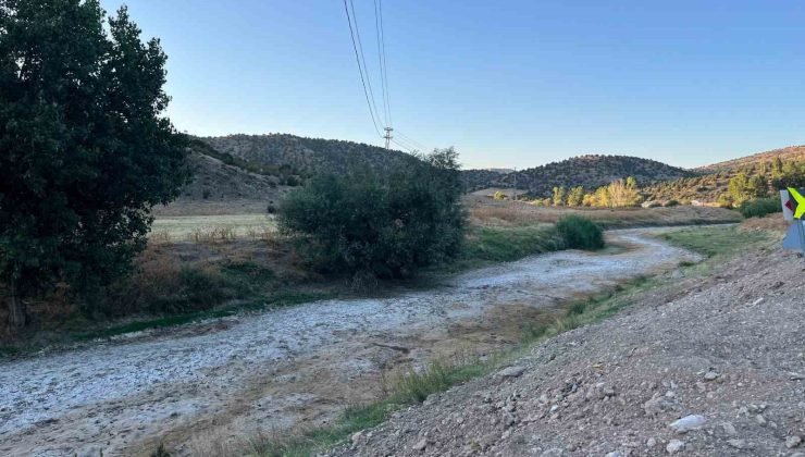 Yunus Emre’de Porsuk Çayı kurudu