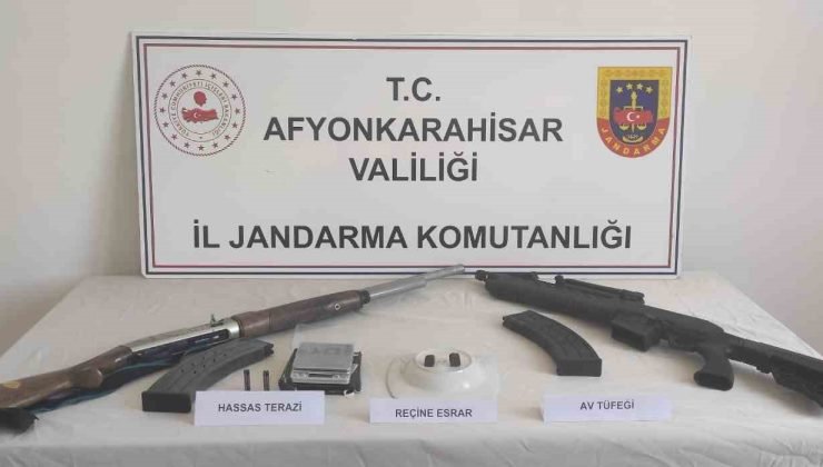 Yurt dışından temin ettiği uyuşturucuyu satamadan yakalandı