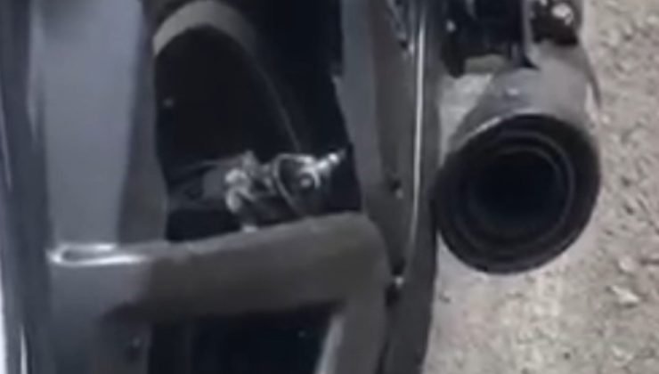 Abartılı egzozlu ve hatalı park edilen yüzlerce aracın sürücüsüne işlem yapıldı