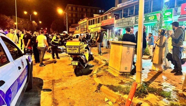 Bilecik’te kontrolden çıkan otomobil park halindeki 5 araca çarptı; 3 kişi yaralandı