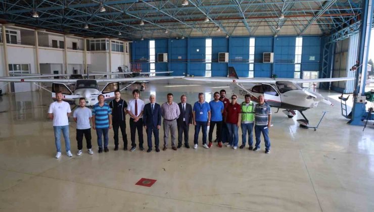 Eskişehir Teknik Üniversitesinin yeni gözbebekleri eğitim uçakları öğrencilerle gökyüzünde