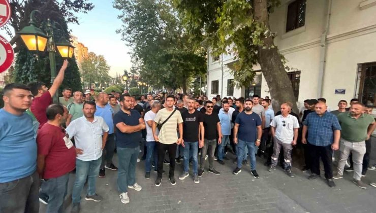 Eskişehir’de işçilerden belediye ile sendikaya toplu iş sözleşmesi tepkisi