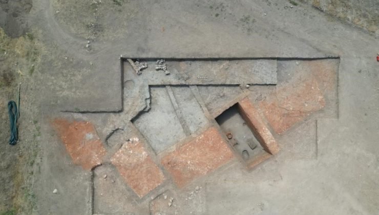 Eskişehir’de yeni arkeolojik keşif: Yapılar 5 bin 200 yıl önce bilinçli şekilde gömülmüş
