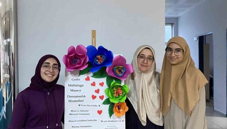 Gediz’de üniversite öğrencilerine manevi danışmanlık hizmeti anlatılıyor