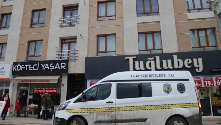 İkinci kattan düşerek ölen sevgilisinin kendisine ‘Torbacı’ demesini “Solaryuma gidiyordum” diyerek açıkladı