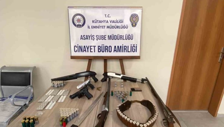 Kütahya’da sosyal medya üzerinden silah, tüfek ve mühimmat paylaşımında bulunan 11 kişi yakalandı