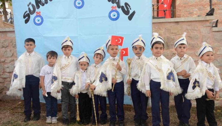 Osman Gazi’nin sünnet olduğu yerde 756 yıl sonra 25 çocuğa sünnet şöleni yapıldı