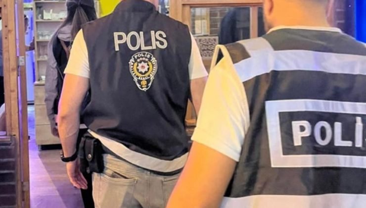 Polisin çalışmasında 2 aranan şahıs yakalanırken, 1 işletmeye işlem yapıldı