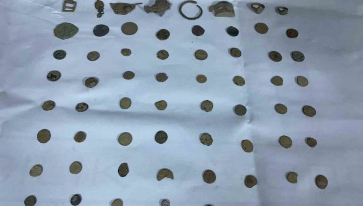 Uşak’taki operasyonlarda makaron, sikke ve tarihi obje ele geçirildi