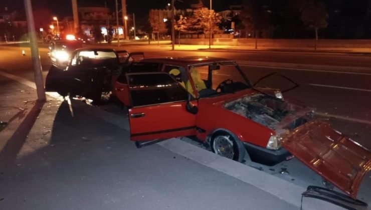 Eskişehir’de kaza yapan alkollü sürücü aracını ve arkadaşlarını bırakıp kaçtı