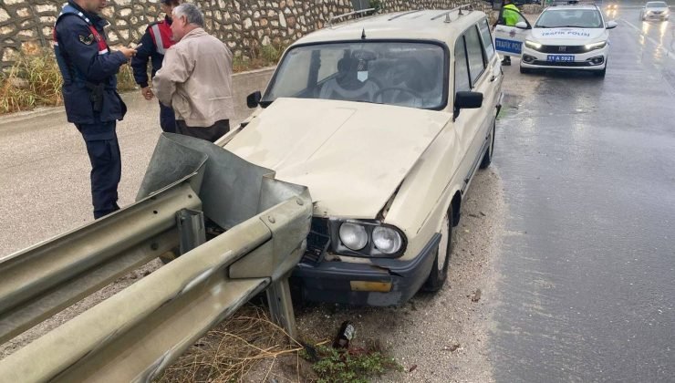 Bilecik’te kontrolden çıkarak bariyere çarpması sonucu 1 kişi yaralandı