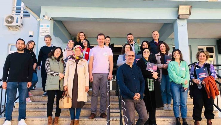 Bozüyük’te ” Öğrenen Lider Öğretmen” eğitimi verildi