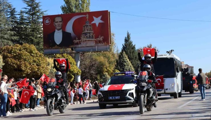 Cumhuriyetin 101’inci yılı Eskişehir’de coşkuyla kutlandı