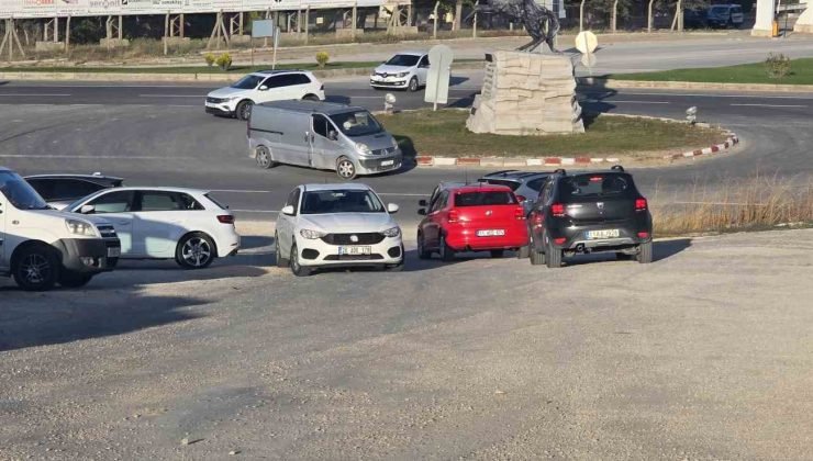 Duyarsız sürücü trafiği tehlikeye soktu