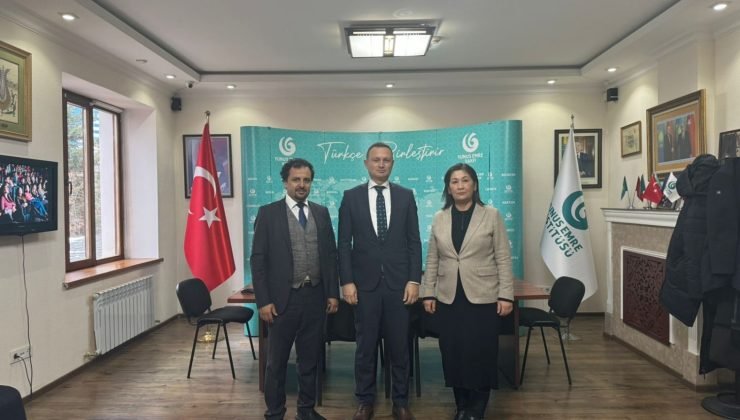 Kazakistan’da Anadolu Üniversitesi Açıköğretim Sistemi tanıtıldı