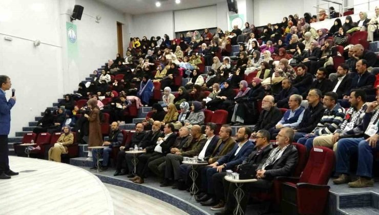 Kütahya’da “Helal Gıda ve Boykot” konulu konferans