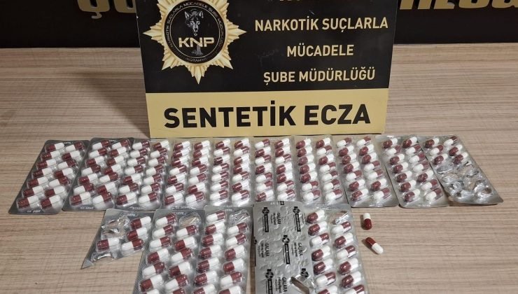 Kütahya’da uyuşturucu ticareti yaptığı iddiasıyla 3 zanlı tutuklandı