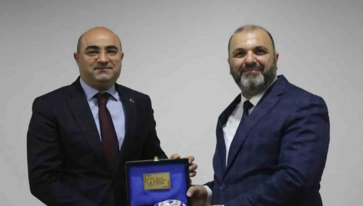 Tavşanlı’da “Peygamberimiz ve Karakter İnşası“ konulu konferans