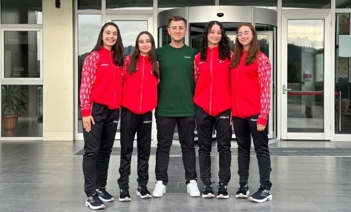 Tavşanlılı karateci kızlar, Türkiye’yi İtalya’da temsil edecekler