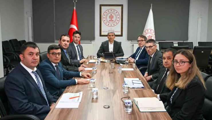 Vali Aktaş, Uşak’taki turizm hizmetleri hakkında yerinde bilgi aldı