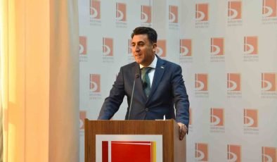Bilecik Valisi Şefik Aygöl, kariyer söyleyişlerinin konuşmacası oldu