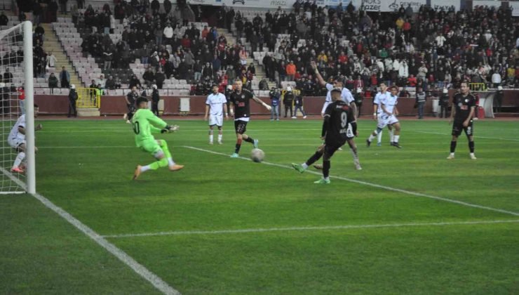 Eskişehirspor galibiyet serisini 4 golle sürdürdü