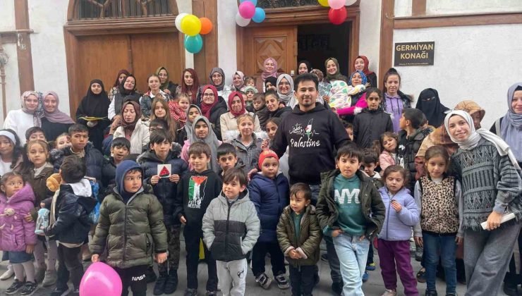Kütahyalı gönüllüler tarihi konakta çocuklara unutulmaz bir gün yaşattı