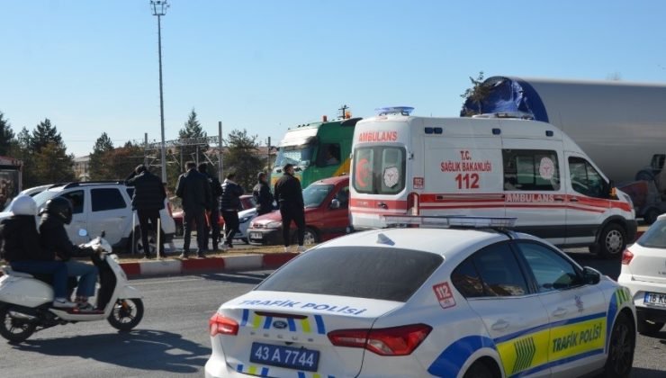 Tavşanlı’da iki otomobil çarpıştı: 1 yaralı