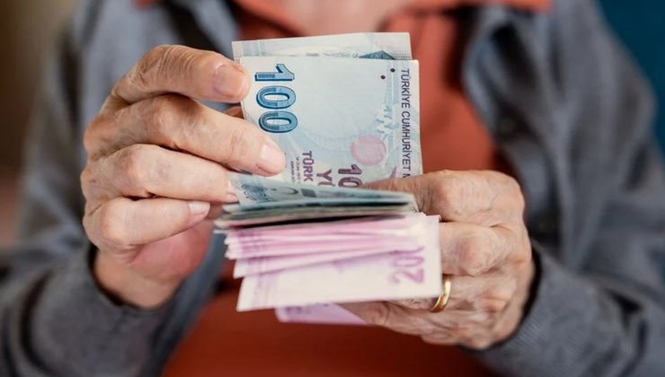 Emekli Bayram İkramiyesi 4 Bin Lira Oldu