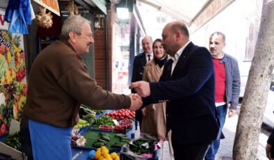 Gürhan Albayrak’tan Boykot Çağrısına Karşı Esnafa Destek