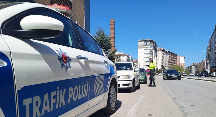 Eskişehir’de Bir Haftada 9 Bin 620 Trafik Cezası Kesildi