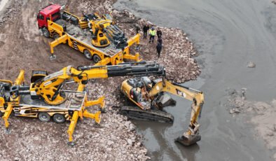 Eskişehir’de 30 Tonluk Ekskavatör 2 Günlük Çalışmayla Kurtarıldı