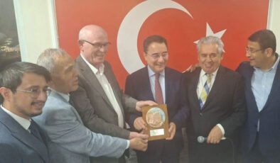 Ali Babacan Ahbaplar Grubu’yla Buluştu: Demokrasi Sandıktan İbaret Değildir