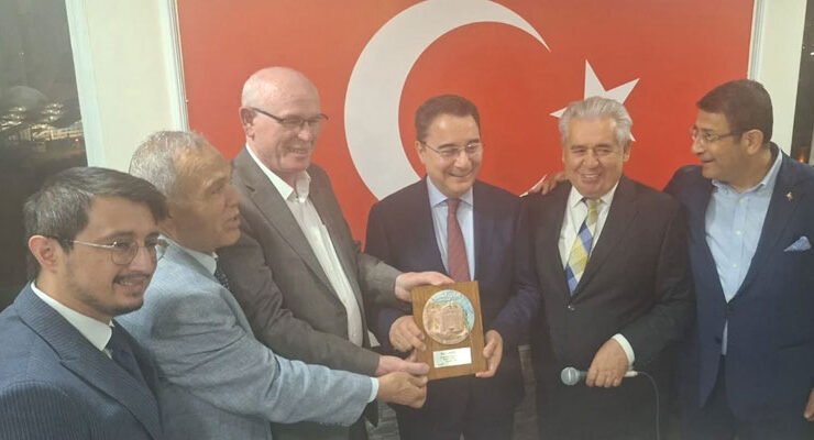 Ali Babacan Ahbaplar Grubu’yla Buluştu: Demokrasi Sandıktan İbaret Değildir