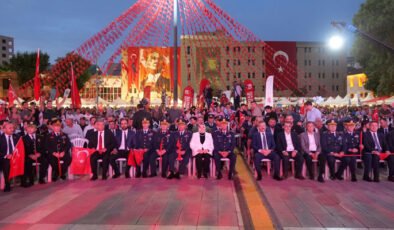 15 Temmuz’da Milli Birlik Mesajı: Bu Millet Diz Çökmez!
