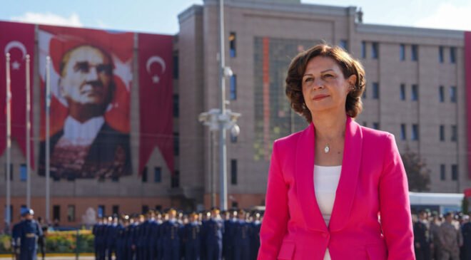 Ayşe Ünlüce: Demokrasiye ve Cumhuriyet Değerlerine Bağlılığımız Sarsılmazdır