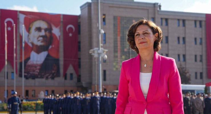 Ayşe Ünlüce: Demokrasiye ve Cumhuriyet Değerlerine Bağlılığımız Sarsılmazdır